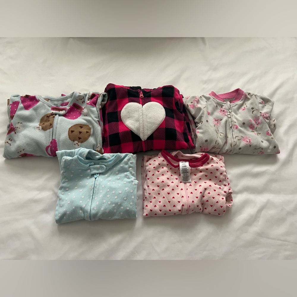 Bundle of 5 18 mo Girl Onesies